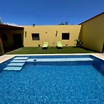 Nyaraló Rosa De *