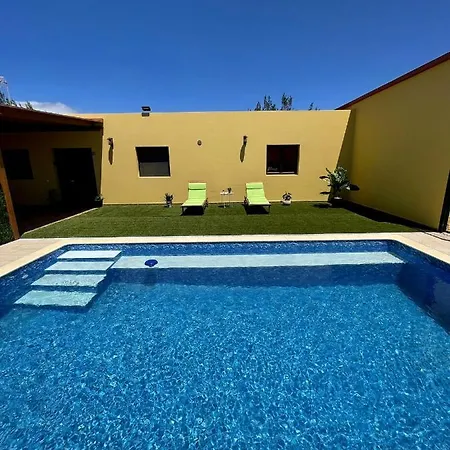 Vakantiehuis Rosa De *